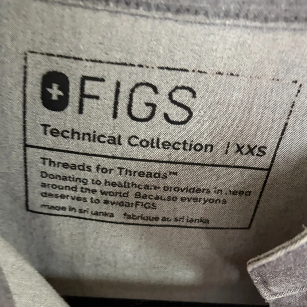 Figs Scrub Set - Picture 3 of 7
